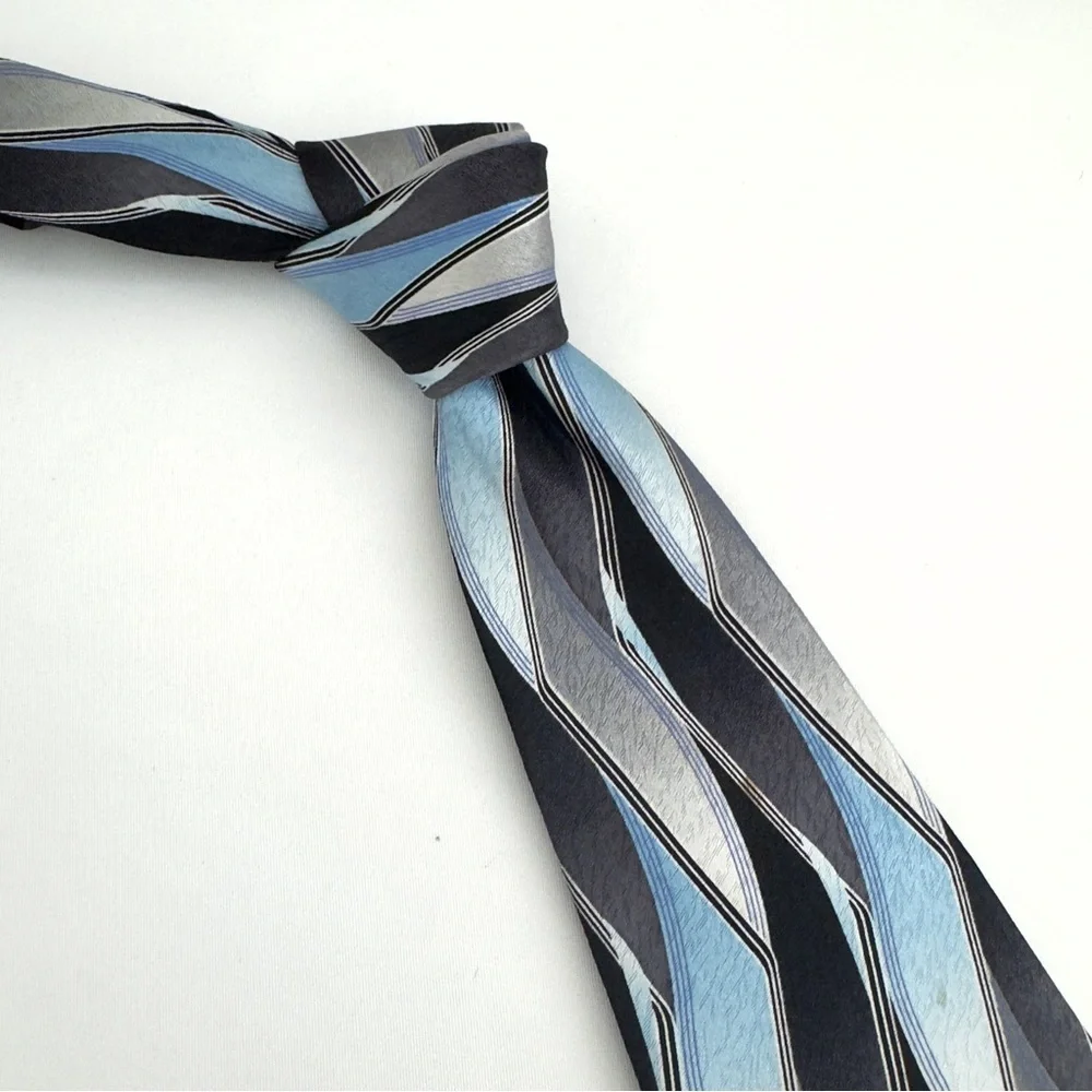 Pierre Cardin Blue Gray Silk Tie